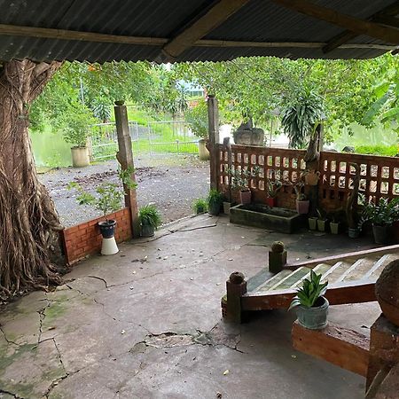 Homestay Tay Xa Trang Bom Buitenkant foto