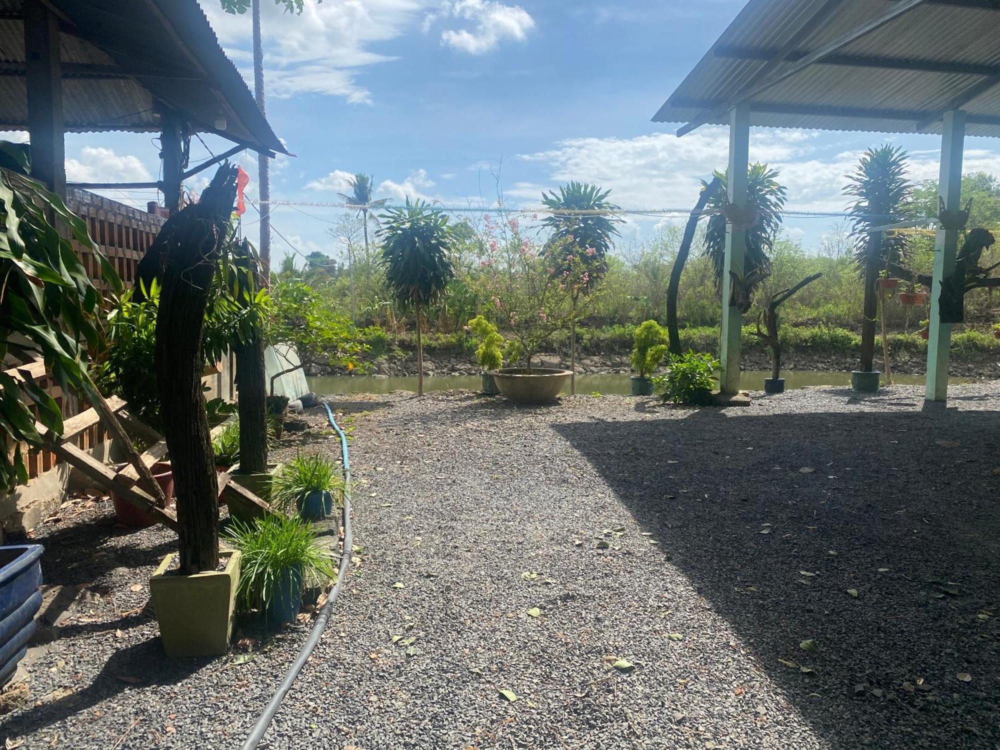 Homestay Tay Xa Trang Bom Buitenkant foto